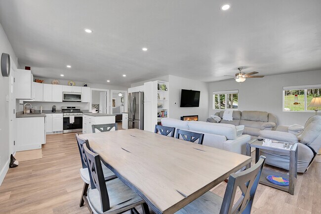 Photo - 2182 Silver Valley Rd