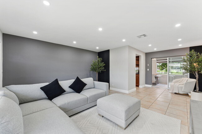 Photo - 2929 NW 46th St