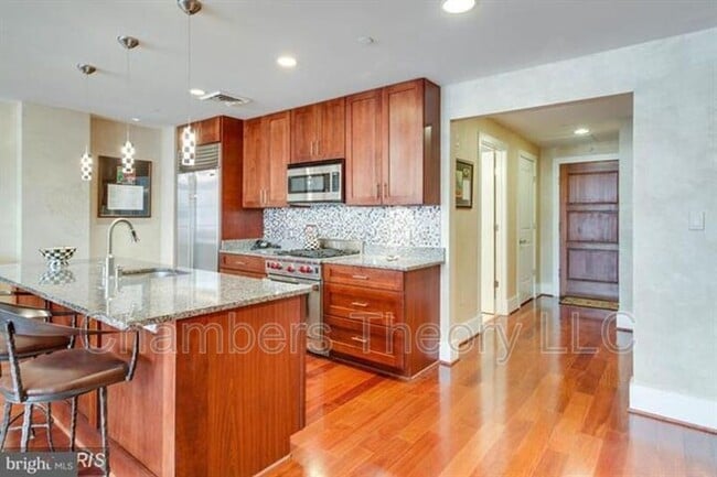 Photo - 1615 N Queen St Unit 403