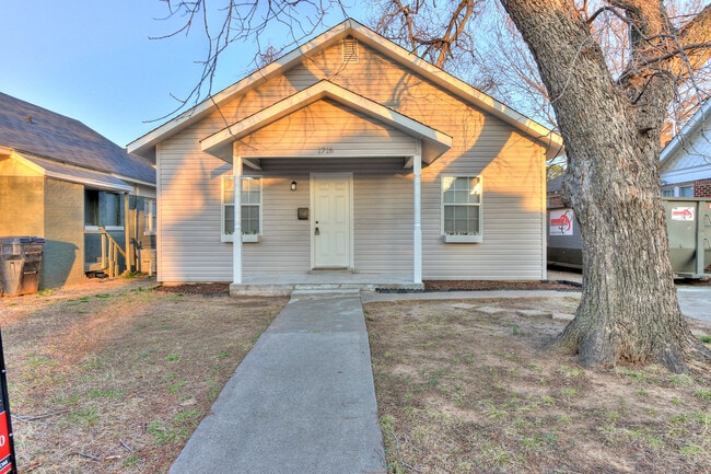 Building Photo - Available now! Rental