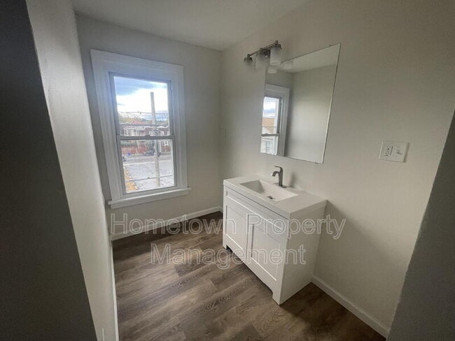 Photo - 2350 Logan St