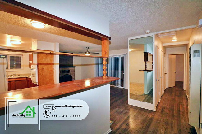 Photo - 1635 Mesa St