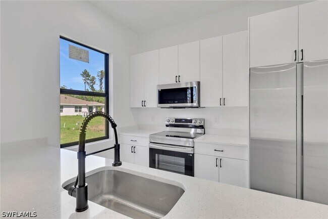 Photo - 3315 Sunshine Blvd N