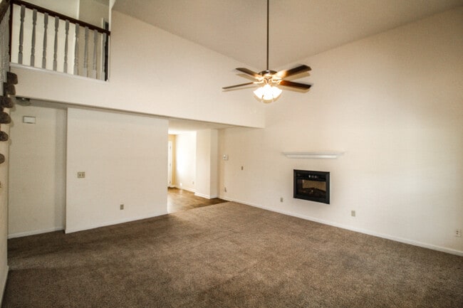 Photo - 8633 Clito Rd