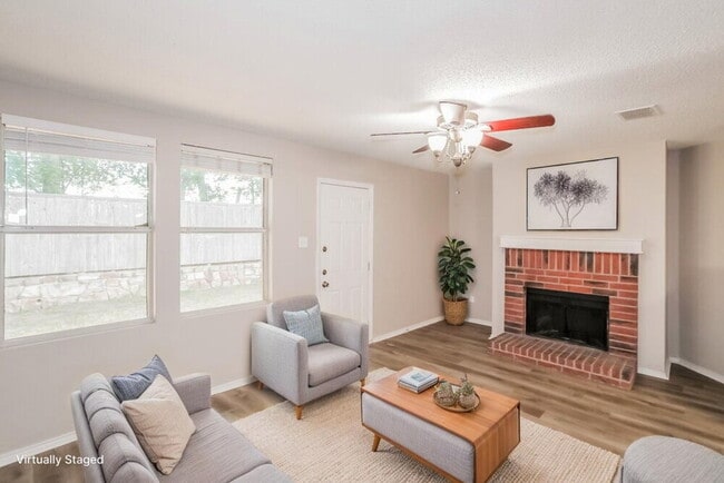 2141 Shawnee Trail