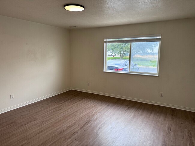 Photo - 2455 W 450 N