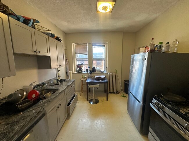 Photo - 20 Glenville Ave Unit 3