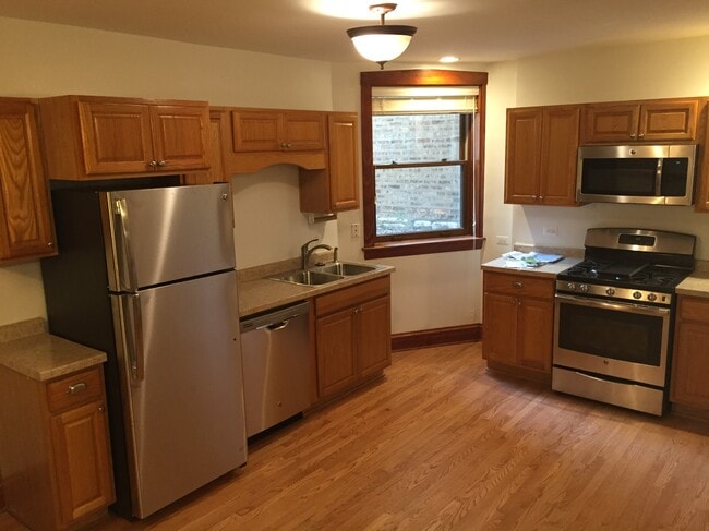Photo - 2914 W Logan Blvd Apartments Unit G