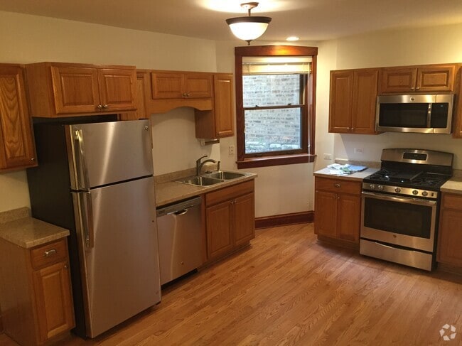 Building Photo - 2914 W Logan Blvd Unit G Rental