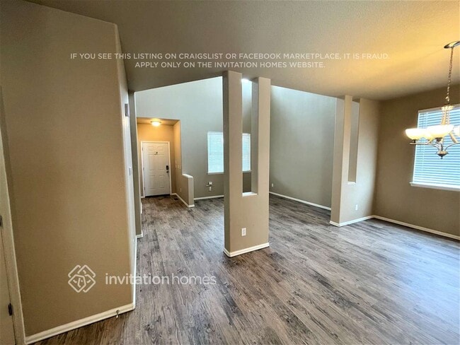 12386 Roslyn Way
