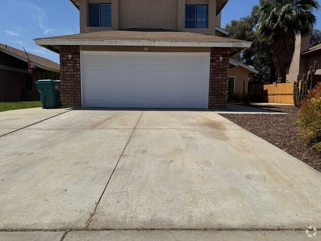 Building Photo - Charming 4BR 2.5 Bath Moreno Valley Home