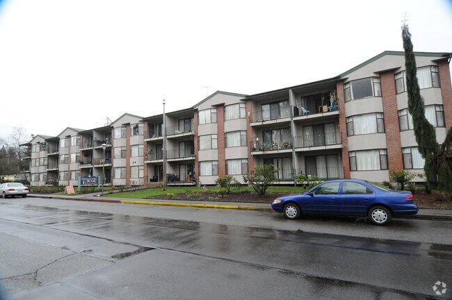 Oliver Apartments