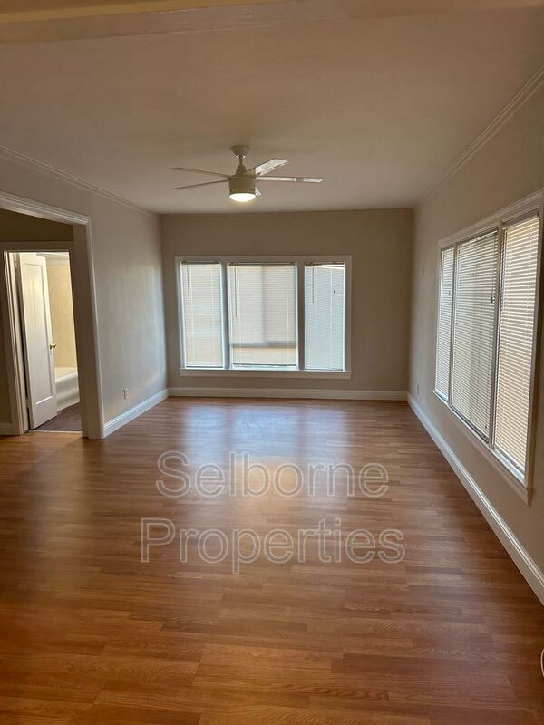 Photo - 1945 26th Ave