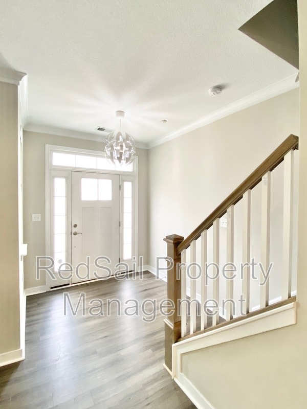 Photo - 208 Fishers Ct