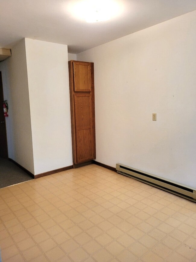 20 Brown Blvd Unit 2