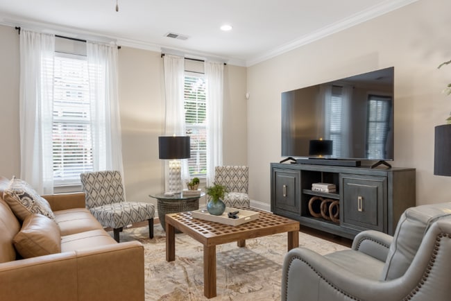 Building Photo - 353 Cornelius Wy