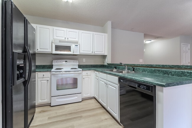 Photo - 107 Valhalla Ln