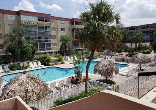 Pool Deck - 404 NW 68th Ave Unit 311