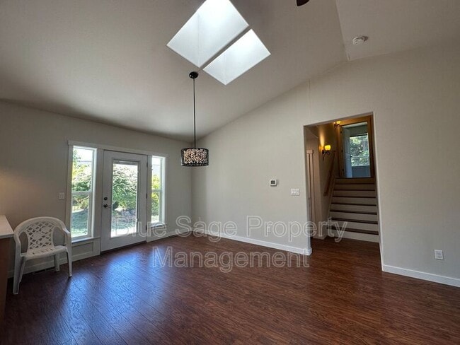 Photo - 306 Taylor Blvd