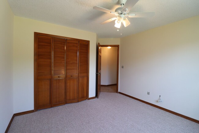 Photo - 3/2/2 Split plan with over 2100 square feet