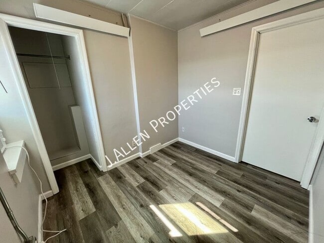 Photo - 127 W Norfolk Ave Unit 1