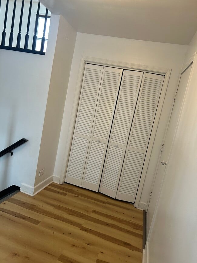 Photo - 101 Oakwood Dr