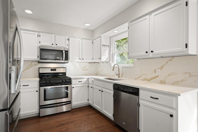 Photo - 17841 Park Valley Dr