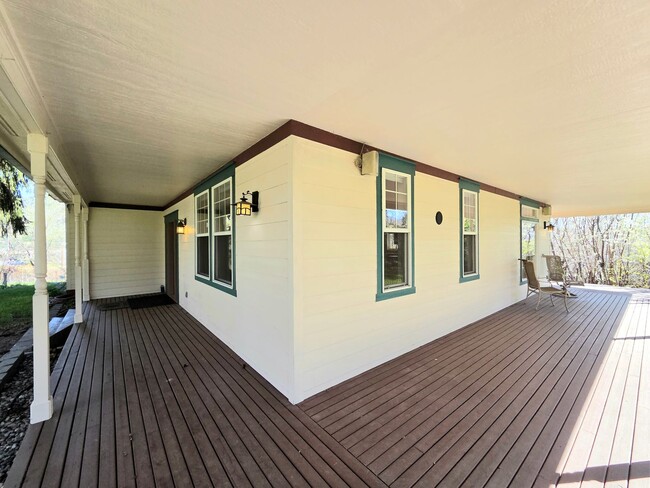 Photo - Luxurious Country Living in Desirable Cashmere Location!! 5 Bed + Den, 2.5 Bath!