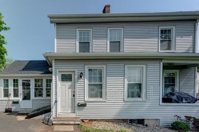 Photo - 154 Beecher St