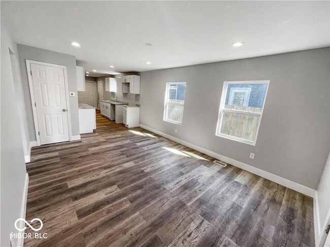 Photo - 4630 Farrington Ave