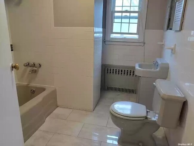 Photo - 8640 235th Ct Unidad 2nd floor