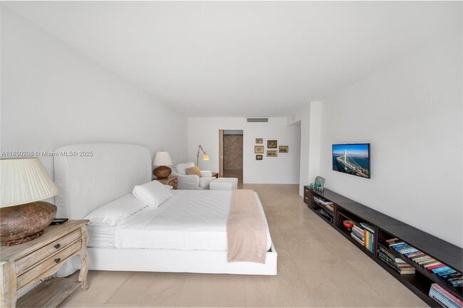 Building Photo - 199 Ocean Lane Dr Unit 901