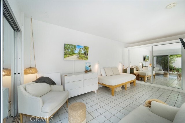 Photo - 1163 Glenneyre St