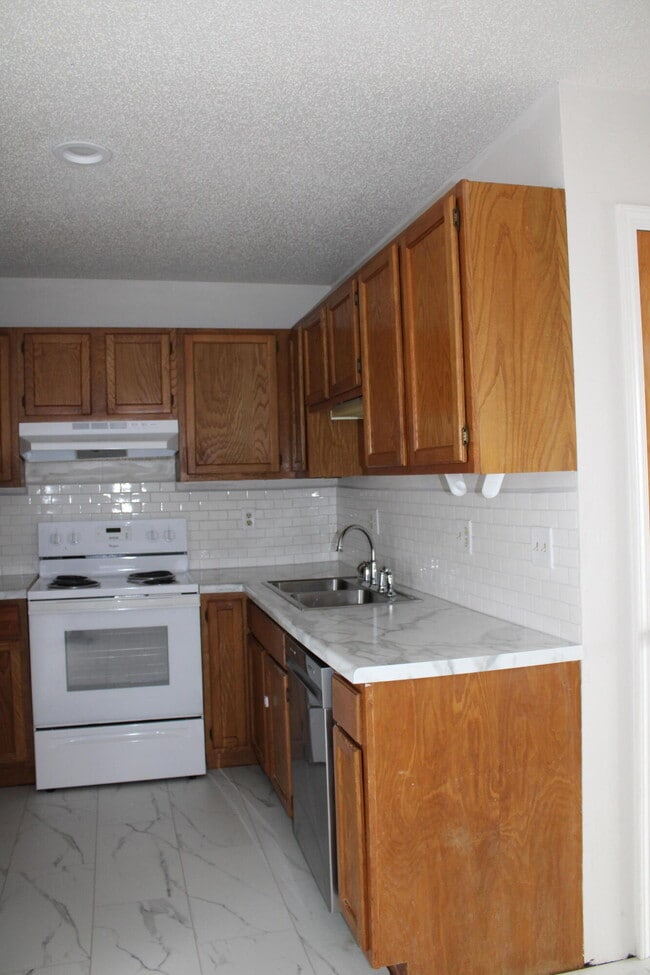 Photo - 102 Sweet Gum Unidad 102