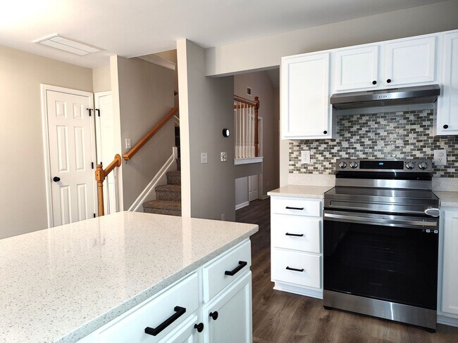 Photo - Two story, 3 Bedroom, 2.5 Bath End Unit Townhome located in the Hanover Community in SC!