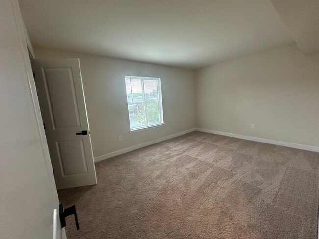 Riverwoods Apartments of Fredericksburg