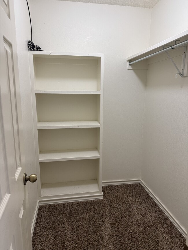 Photo - 4843 N Park Rd