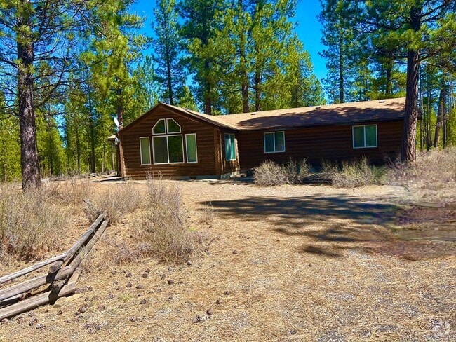 Building Photo - Secluded 2 Bedroom, 2 Bath Home on 40 Acre...