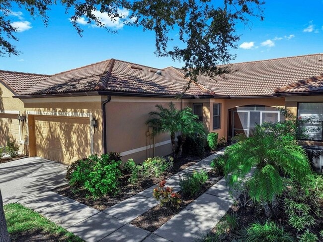 Photo - 313 Seneca Falls Dr