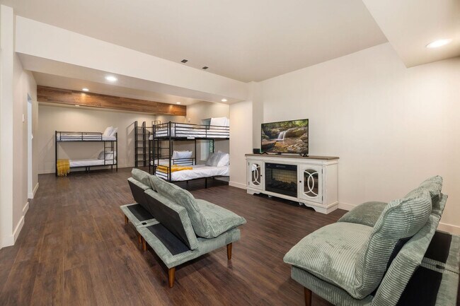 4705 Spring Valley Rd Unit SI ID1263270P