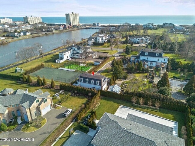 Photo - 892 Elberon Ave Unidad Studio