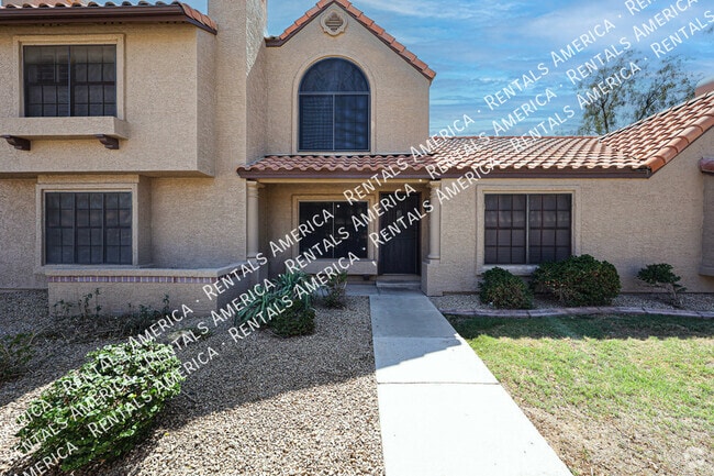 Building Photo - 3491 N Arizona Ave Rental