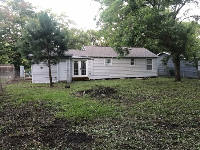 Photo - beautiful just remodeled home in Jones Creek. Move In Ready!