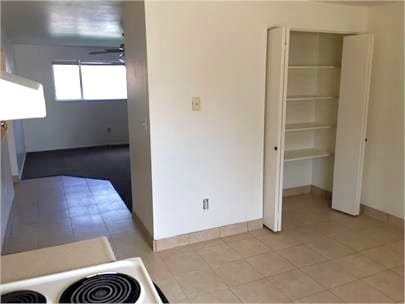 Photo - 265 E Center St