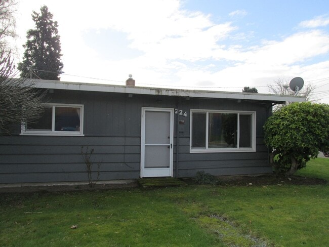 Photo - 2 Bedroom Duplex in Burlington Unit W. Victoria Ave, 224