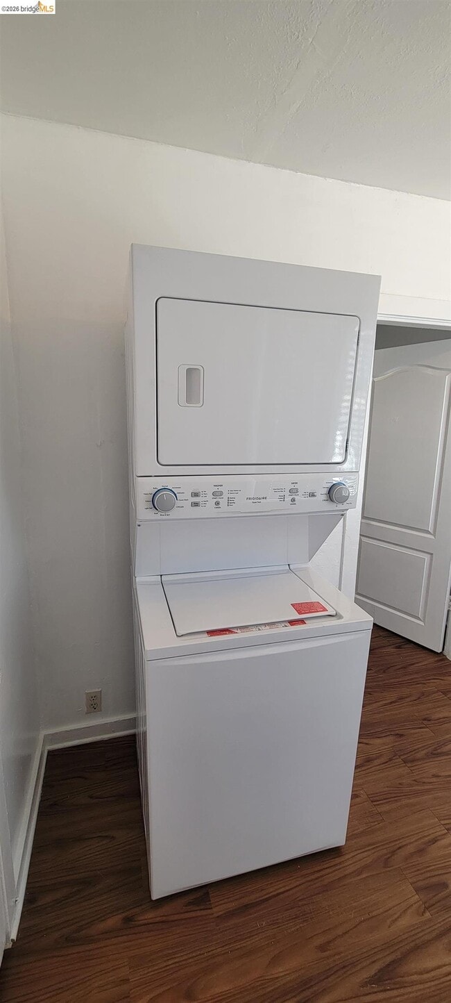 Photo - 1325 E 21st St