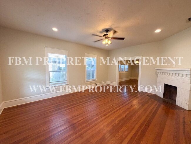 Photo - 604 W Knox St