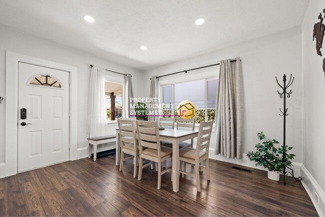 Photo - 3 Bedroom Salt Lake Bungalow For Rent