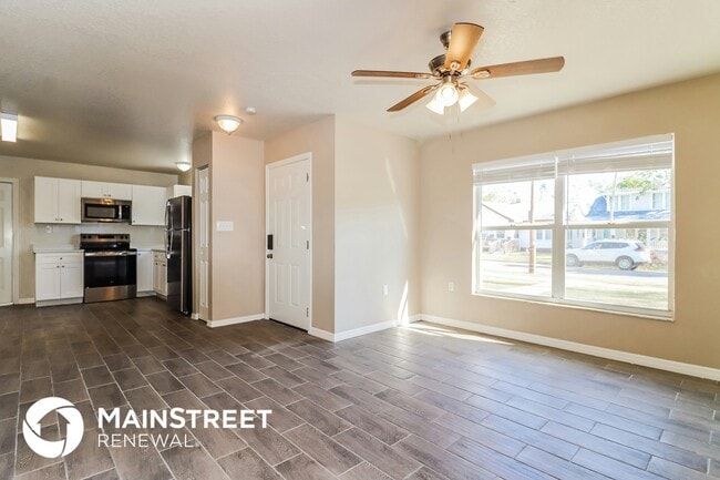 Photo - 2045 14th St S