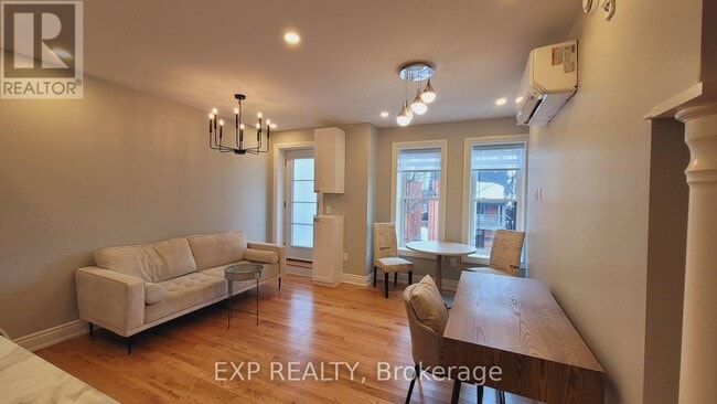 Photo - 157 James St Unité 202